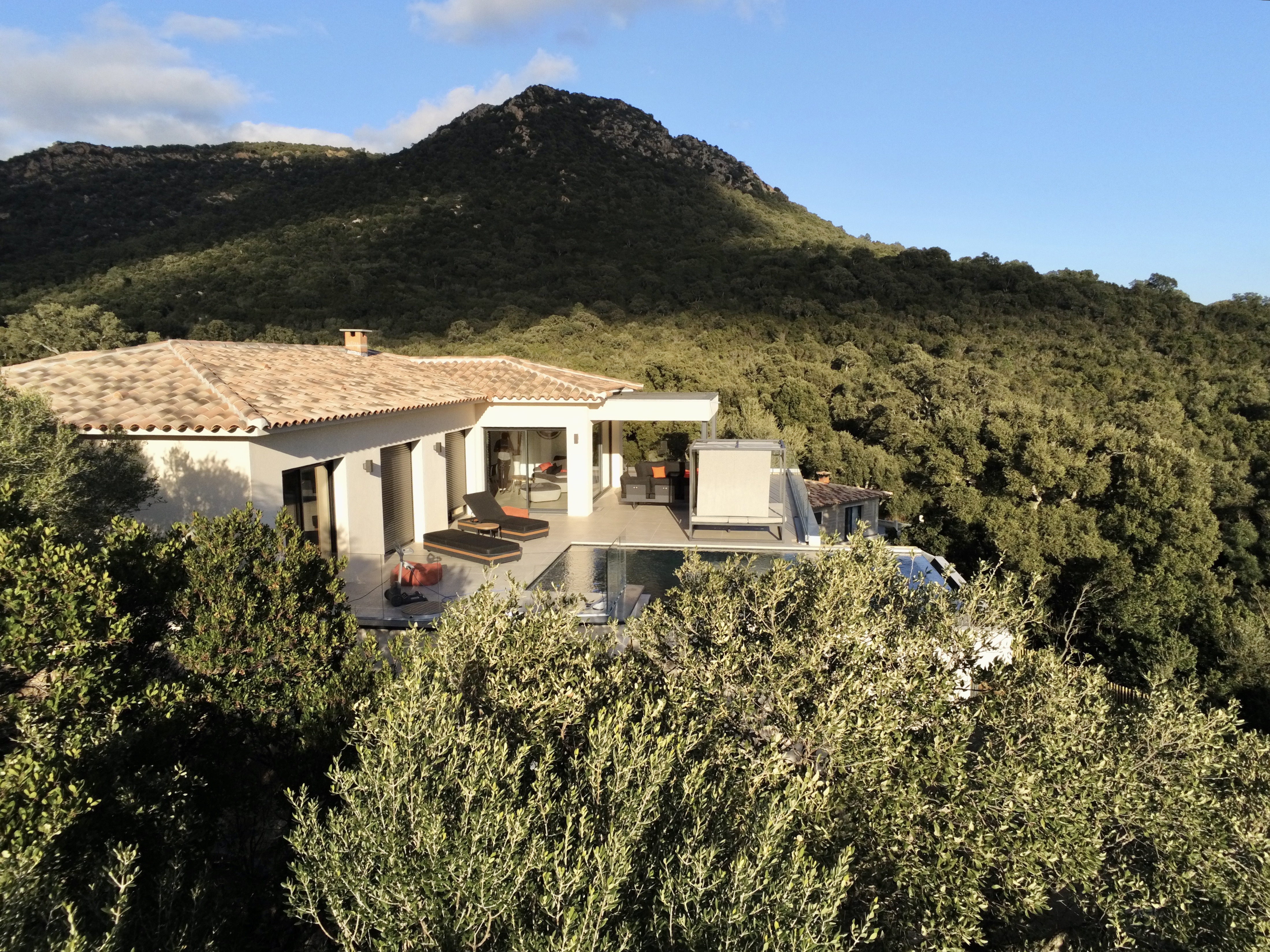 Vue drone sur la villa